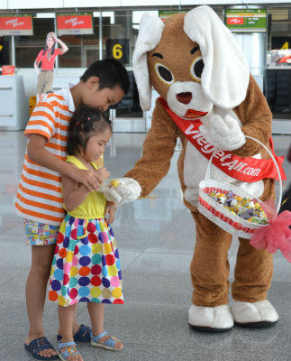 Mừng tết 1/6, VietJet bay cùng nụ cười trẻ thơ